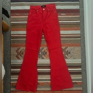 Red flare jeans country concert perfect!